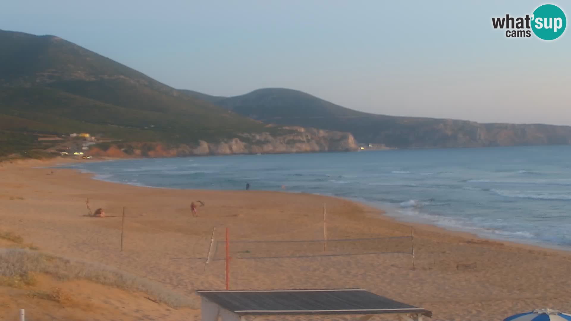 Live-Webcam am Strand von San Nicolò in Buggerru, Sardinien – Beobachten Sie die Wellen und den Sonnenuntergang
