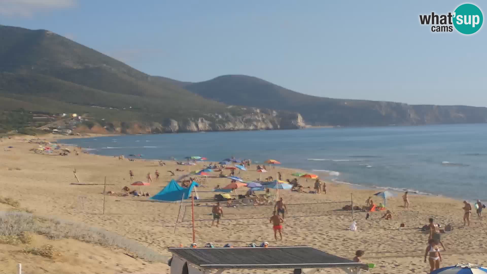 Spletna kamera plaže San Nicolò v Buggerruju, Sardinija – uživajte v valovih in sončnih zahodih