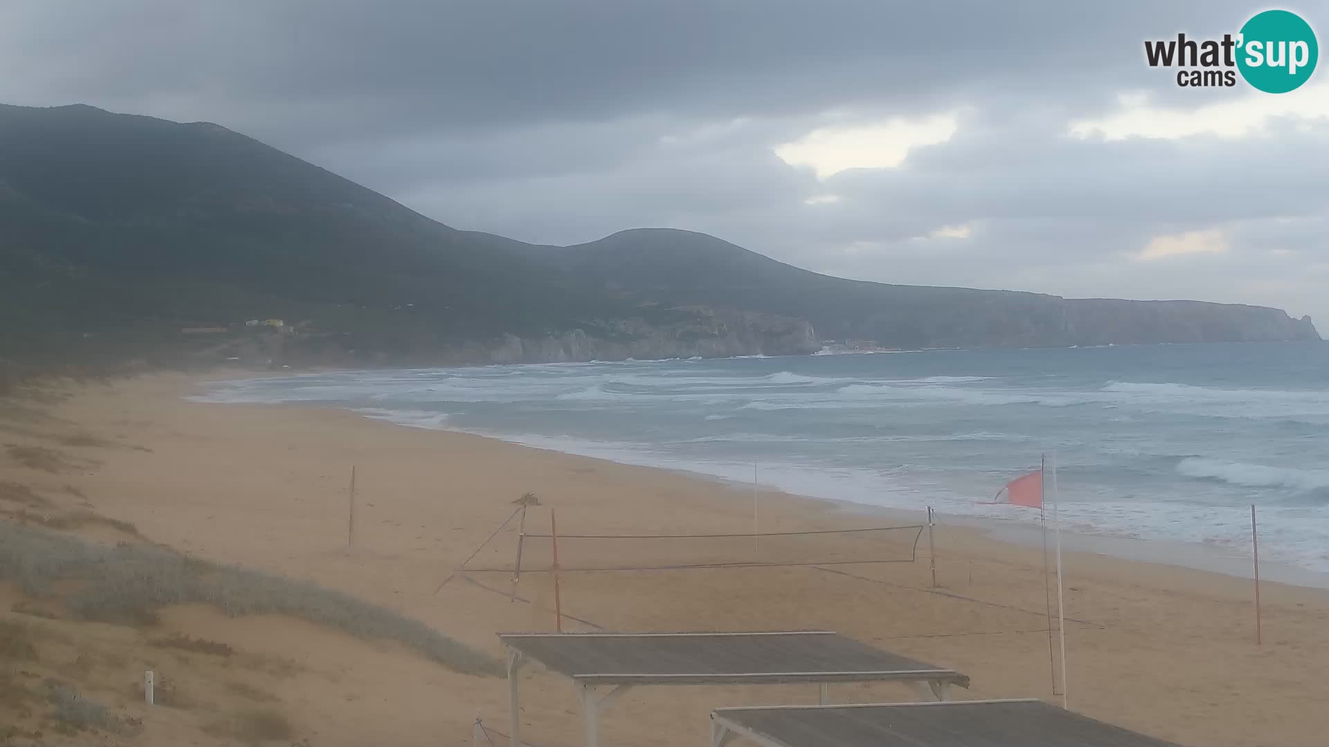 Webcam en direct de la plage de San Nicolò à Buggerru en Sardaigne – Regardez les vagues et le coucher de soleil