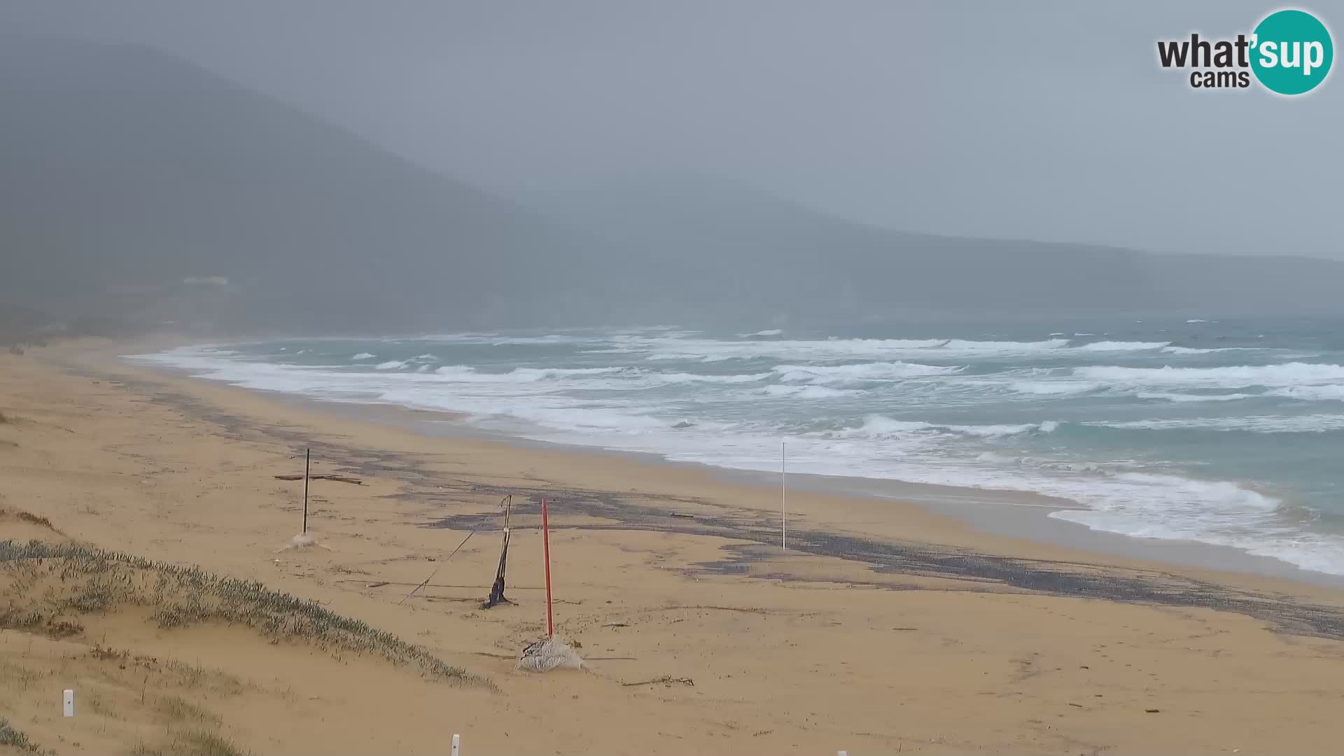 Webcam en vivo de la playa de San Nicolò en Buggerru, Cerdeña – admira las olas y los atardeceres