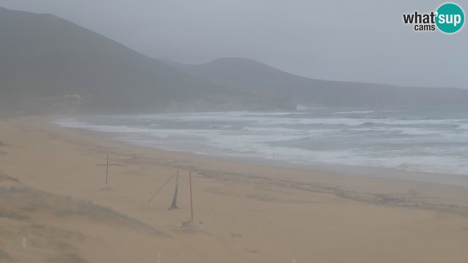 Webcam en vivo de la playa de San Nicolò en Buggerru, Cerdeña – admira las olas y los atardeceres