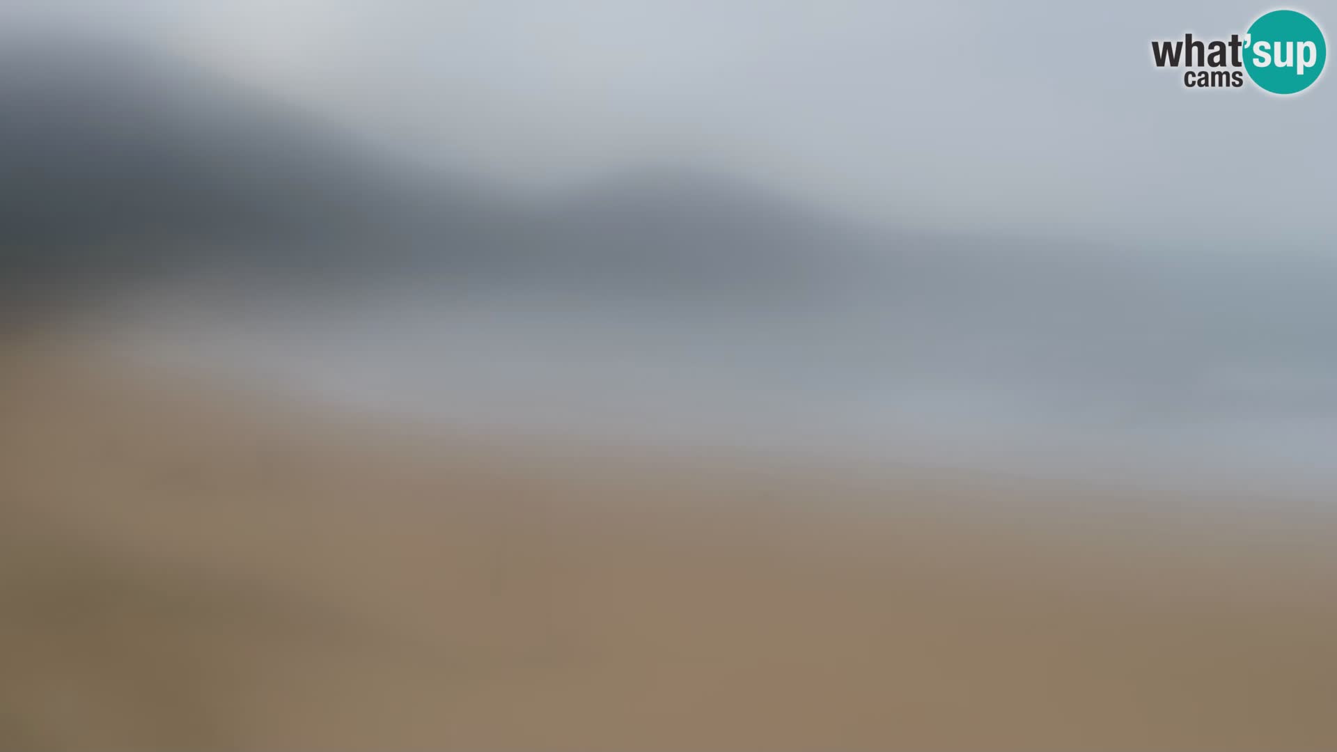 Spletna kamera plaže San Nicolò v Buggerruju, Sardinija – uživajte v valovih in sončnih zahodih