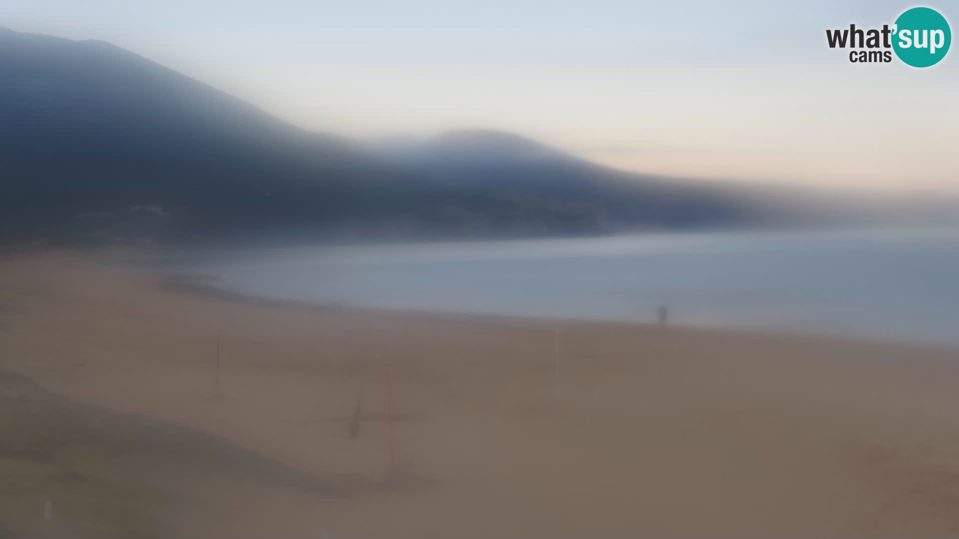 Live-Webcam am Strand von San Nicolò in Buggerru, Sardinien – Beobachten Sie die Wellen und den Sonnenuntergang