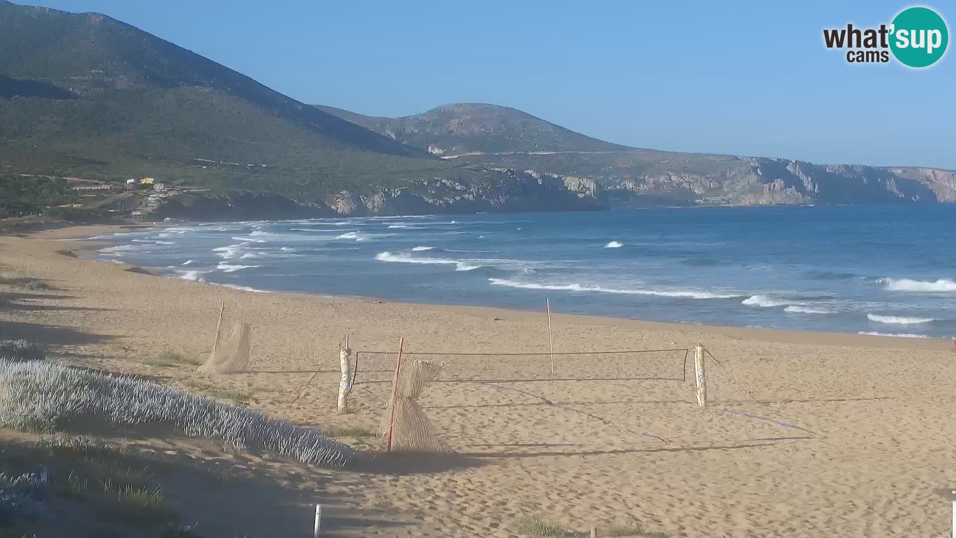 Spletna kamera plaže San Nicolò v Buggerruju, Sardinija – uživajte v valovih in sončnih zahodih