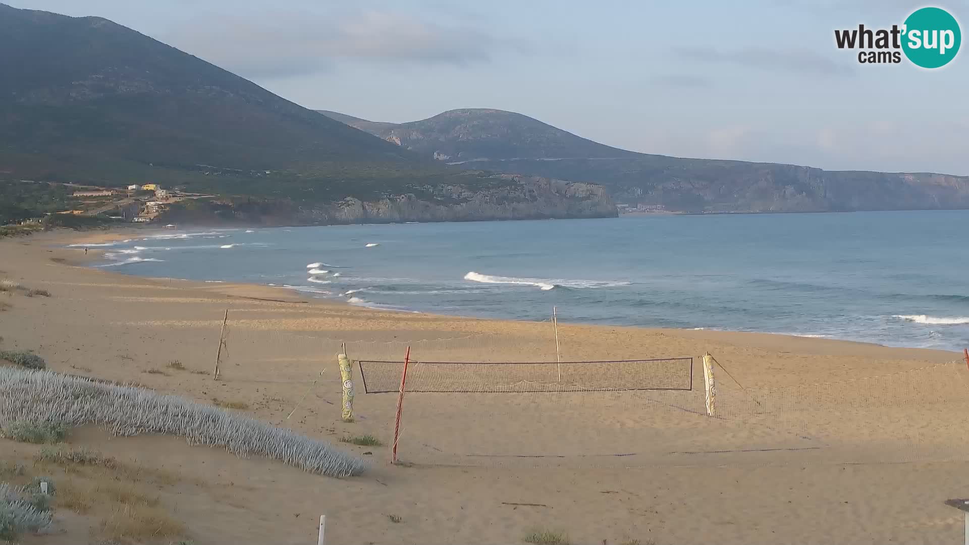Live-Webcam am Strand von San Nicolò in Buggerru, Sardinien – Beobachten Sie die Wellen und den Sonnenuntergang
