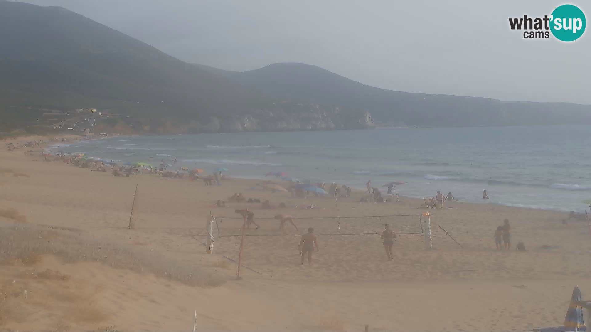 Spletna kamera plaže San Nicolò v Buggerruju, Sardinija – uživajte v valovih in sončnih zahodih
