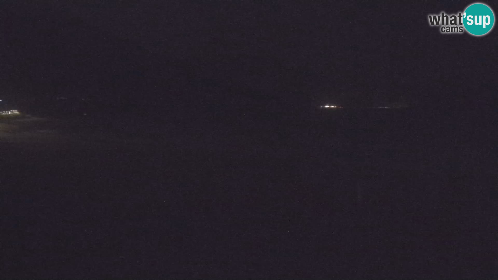 Spletna kamera plaže San Nicolò v Buggerruju, Sardinija – uživajte v valovih in sončnih zahodih