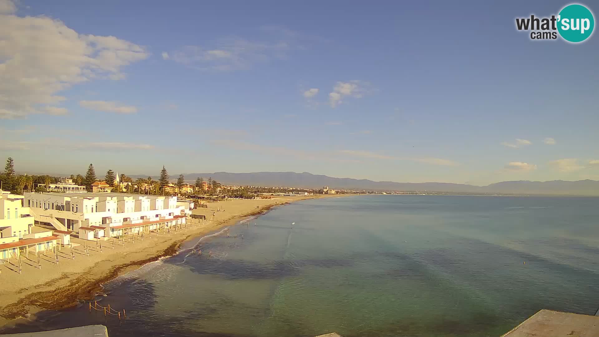 Web kamera uživo Cagliarski zaljev – plaža Poetto – Sardinija