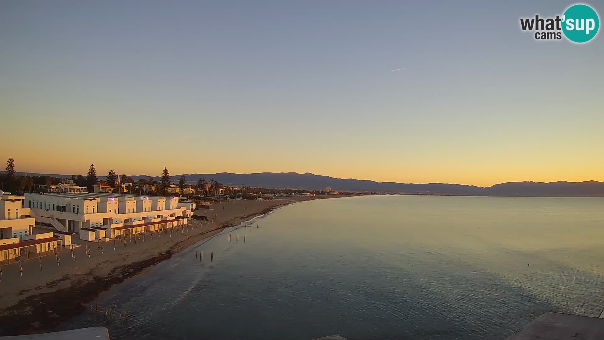 Spletna kamera v živo Cagliarski zaliv – plaža Poetto – Sardinija