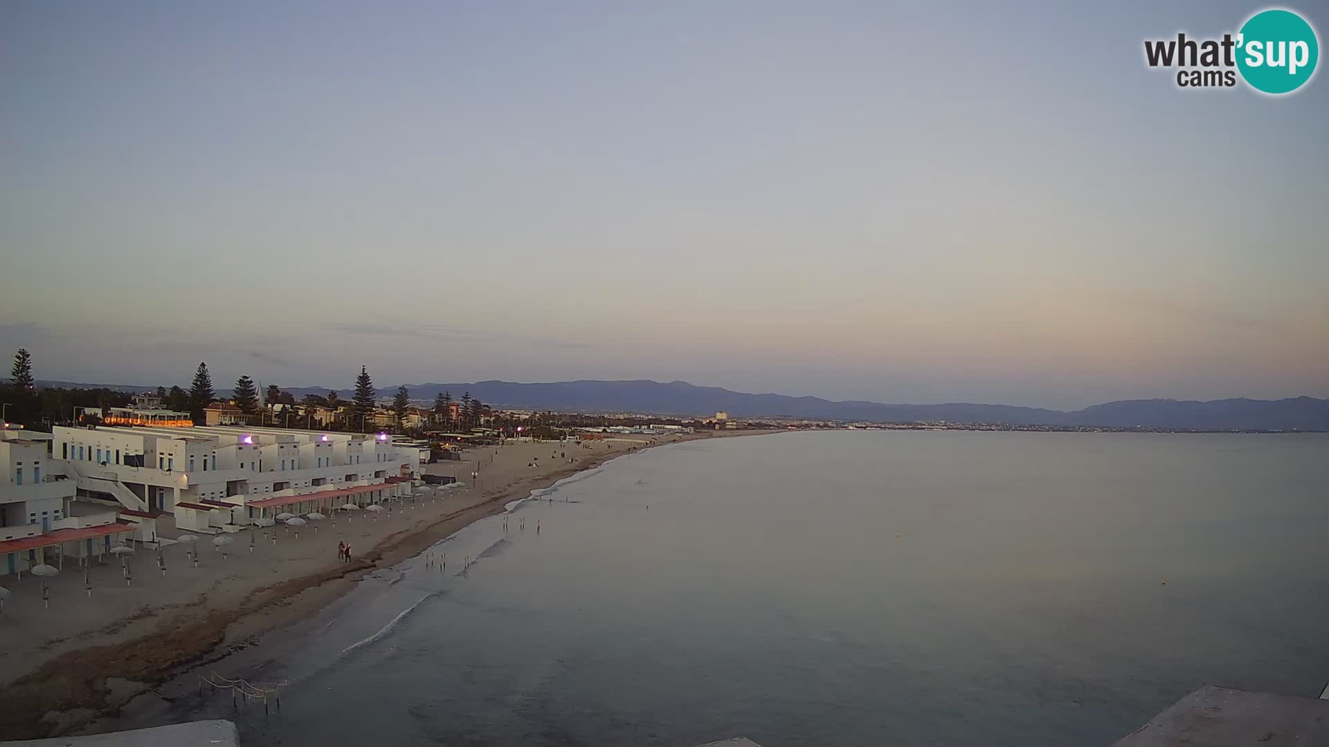 Spletna kamera v živo Cagliarski zaliv – plaža Poetto – Sardinija