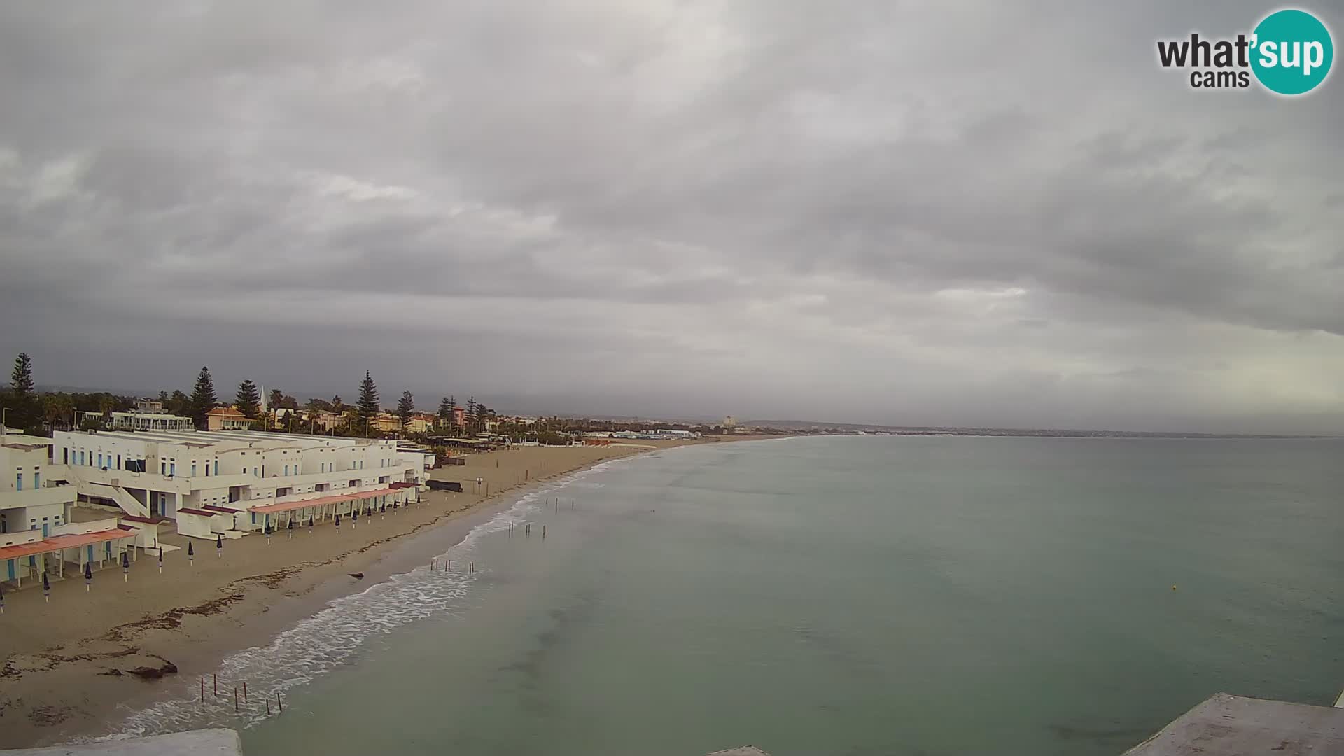 Spletna kamera v živo Cagliarski zaliv – plaža Poetto – Sardinija