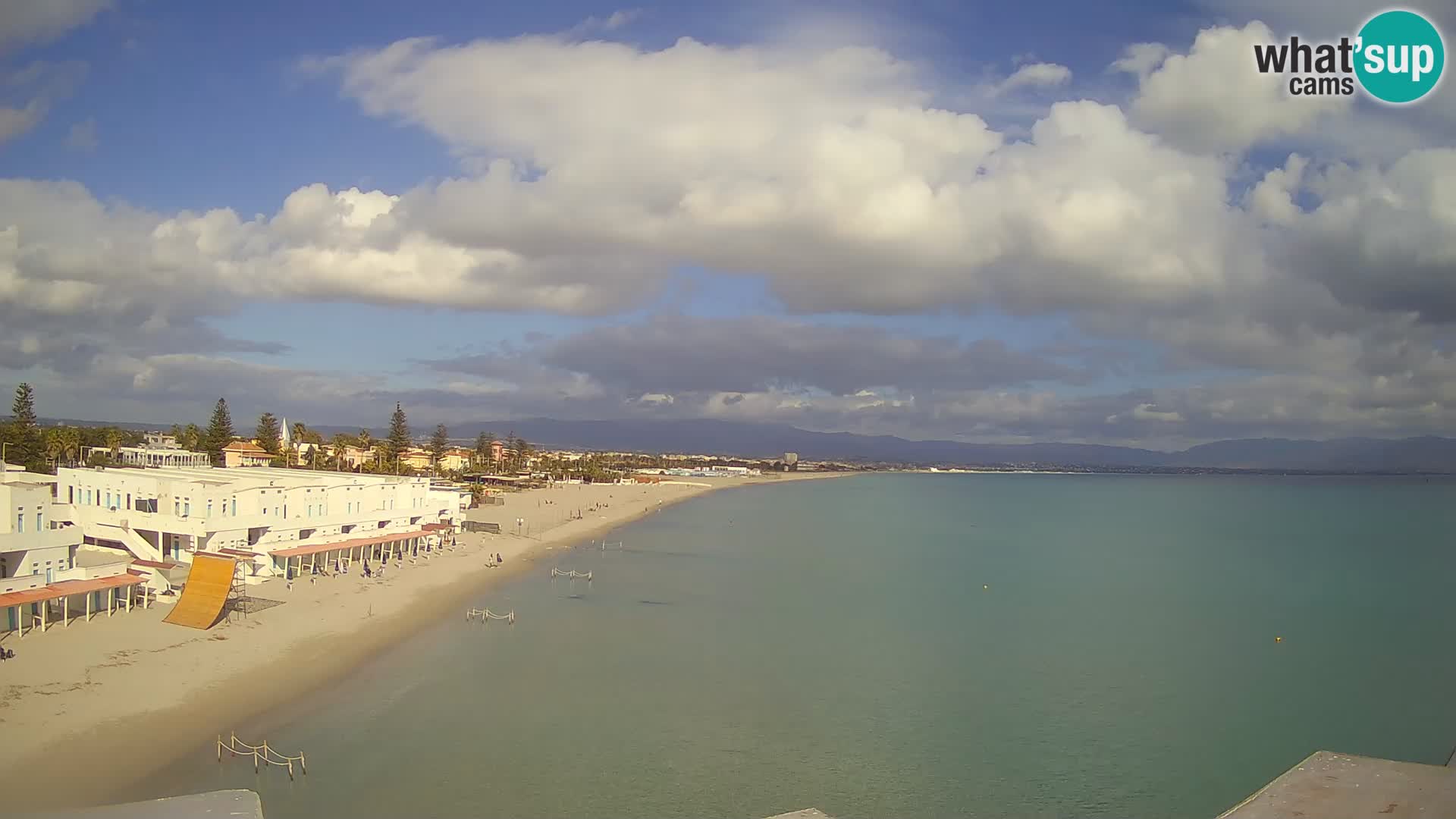 Web kamera uživo Cagliarski zaljev – plaža Poetto – Sardinija