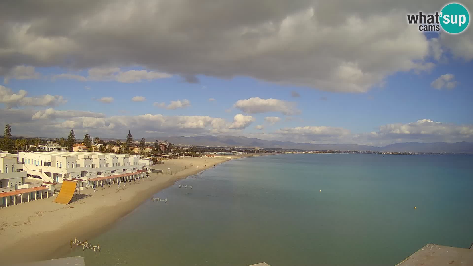 Web kamera uživo Cagliarski zaljev – plaža Poetto – Sardinija