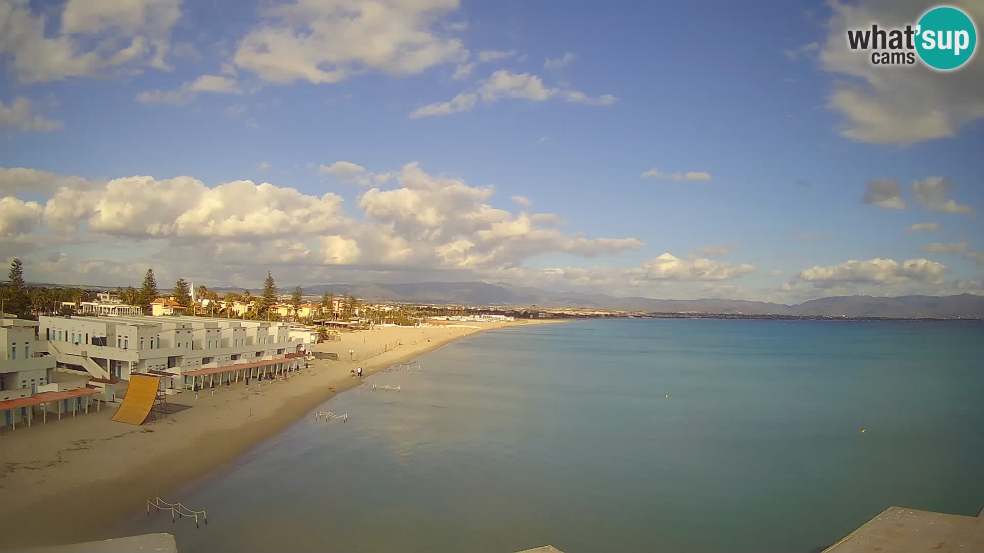 Web kamera uživo Cagliarski zaljev – plaža Poetto – Sardinija