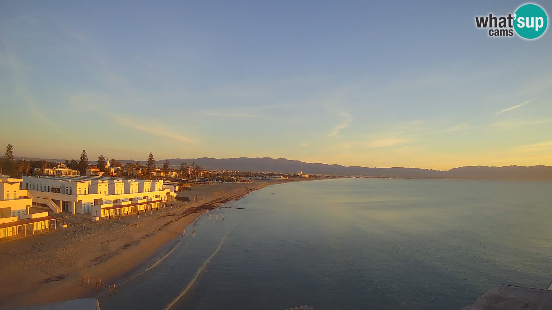 Spletna kamera v živo Cagliarski zaliv – plaža Poetto – Sardinija