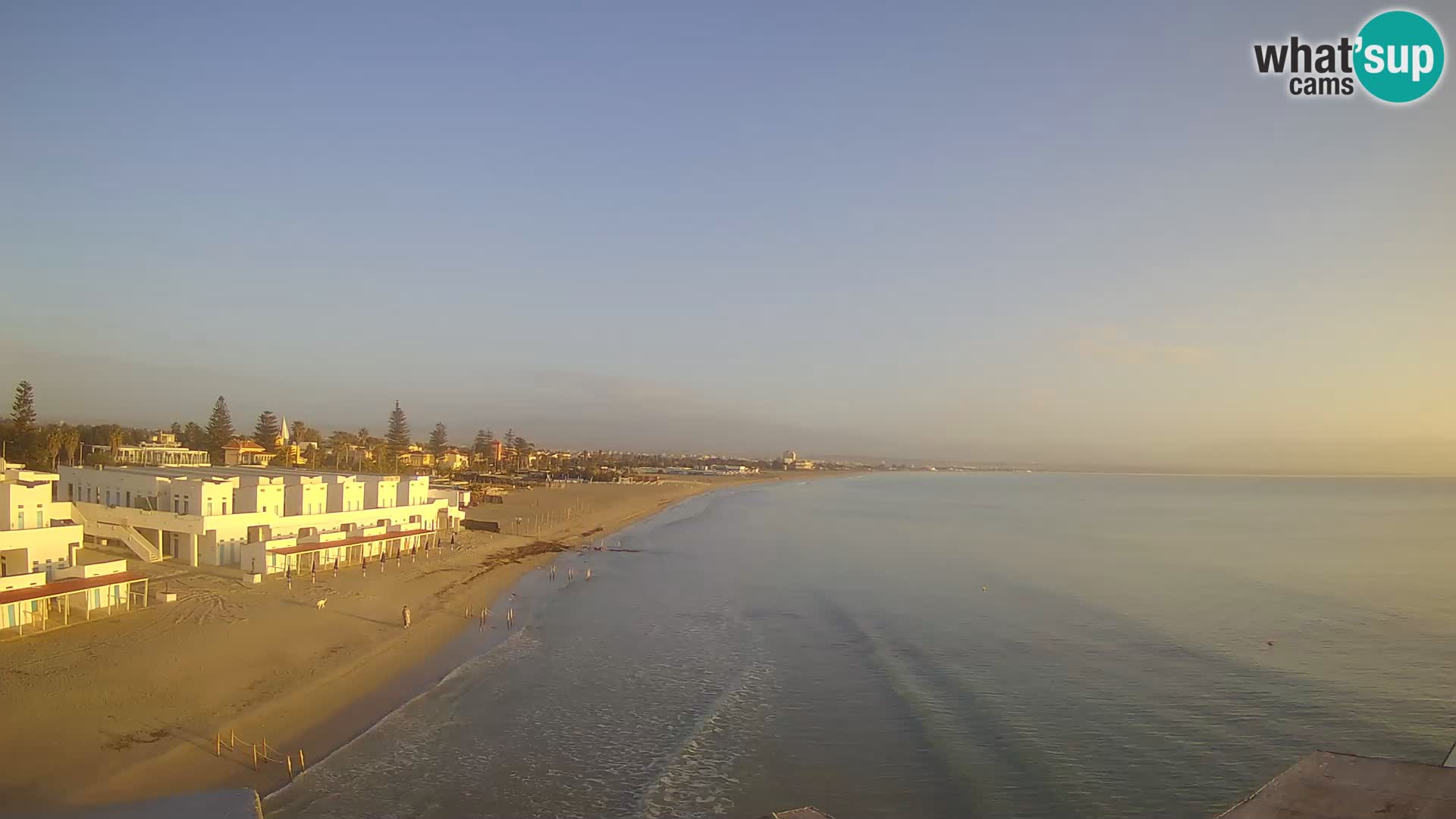 Spletna kamera v živo Cagliarski zaliv – plaža Poetto – Sardinija