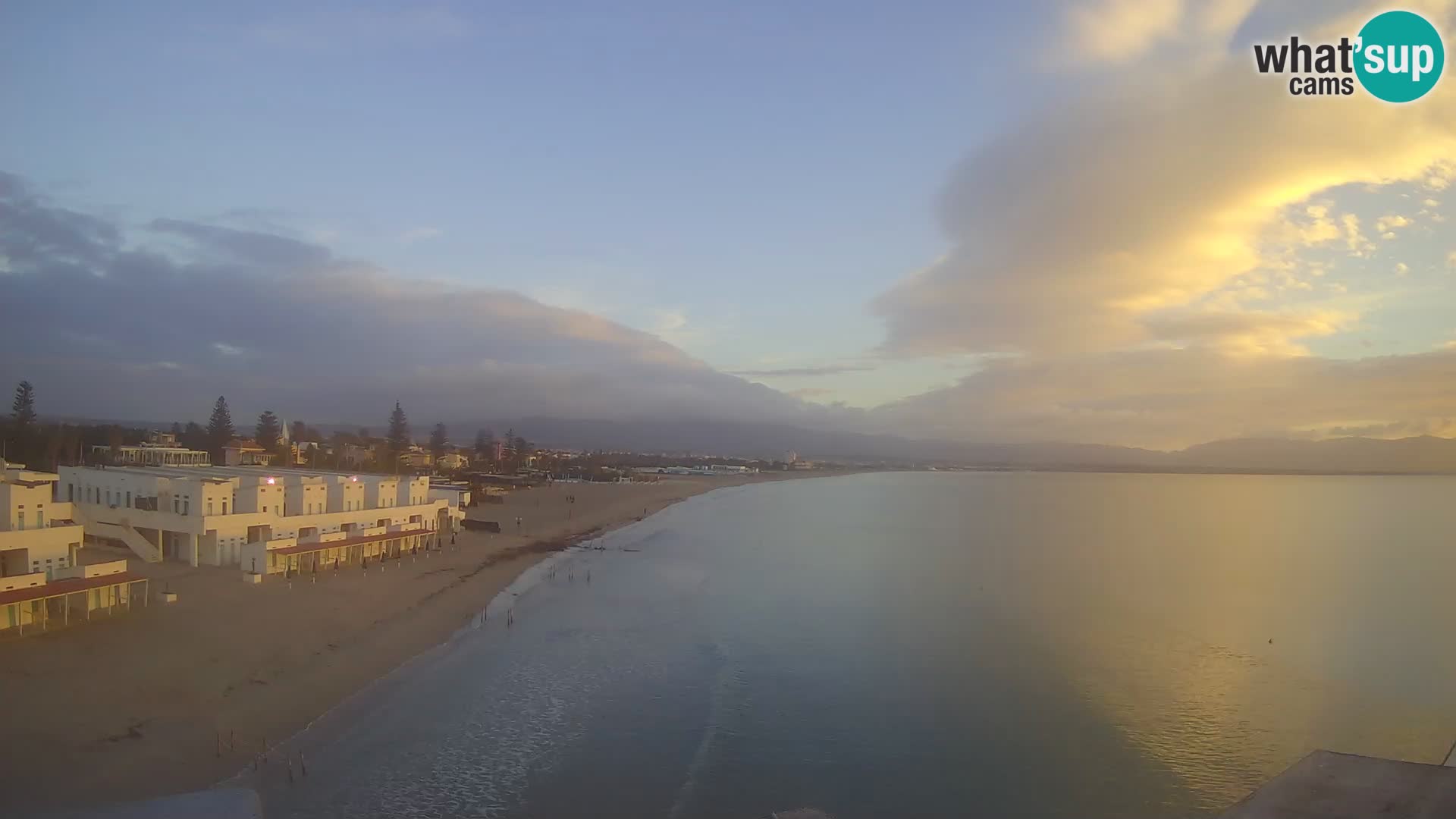 Web kamera uživo Cagliarski zaljev – plaža Poetto – Sardinija