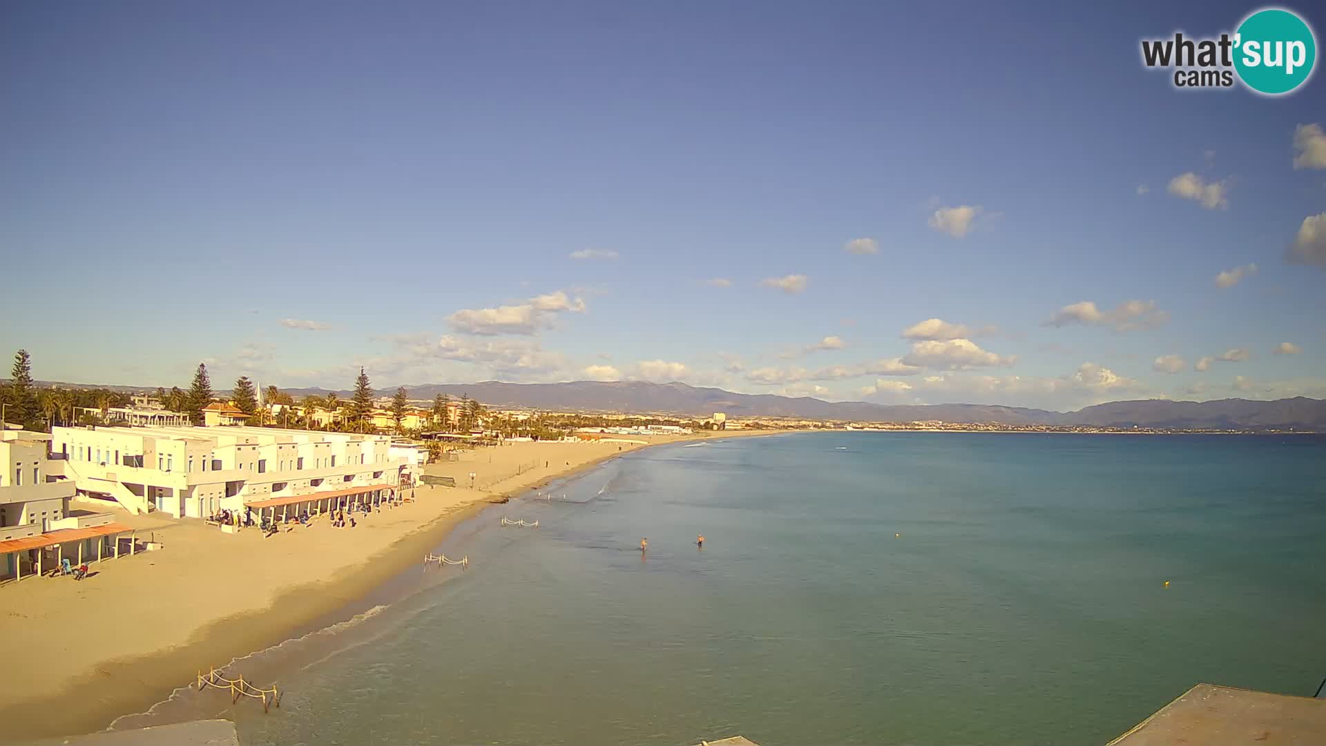 Spletna kamera v živo Cagliarski zaliv – plaža Poetto – Sardinija