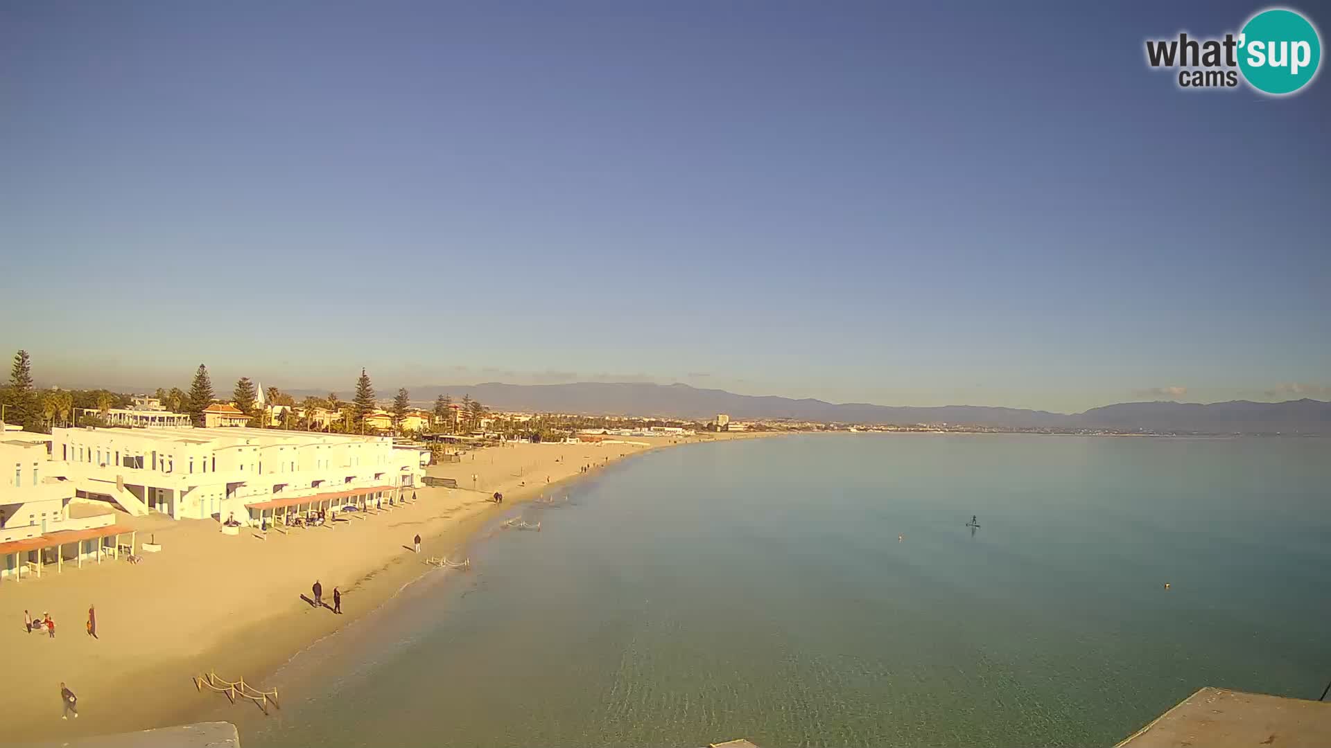 Spletna kamera v živo Cagliarski zaliv – plaža Poetto – Sardinija