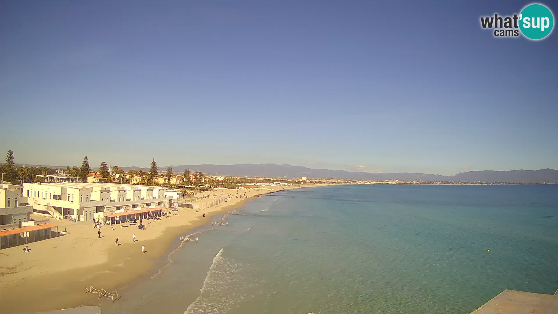 Spletna kamera v živo Cagliarski zaliv – plaža Poetto – Sardinija