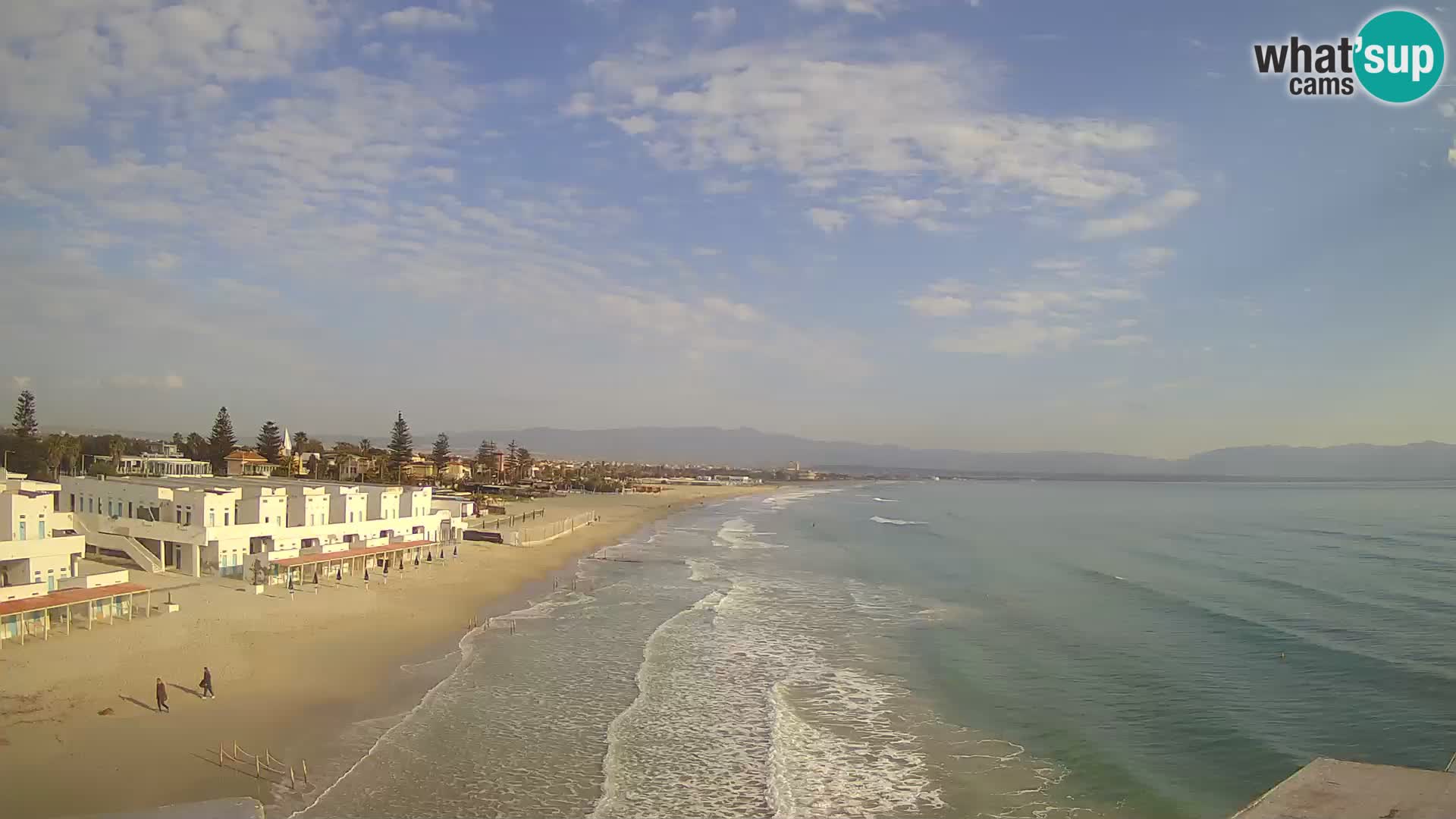 Spletna kamera v živo Cagliarski zaliv – plaža Poetto – Sardinija