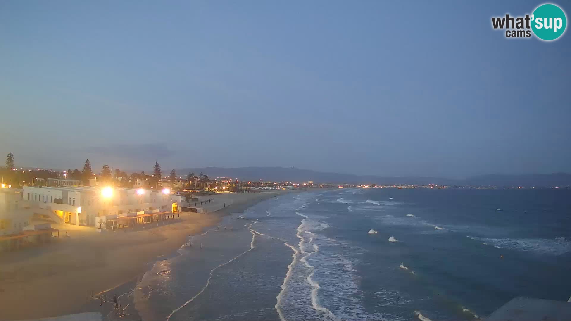 Spletna kamera v živo Cagliarski zaliv – plaža Poetto – Sardinija