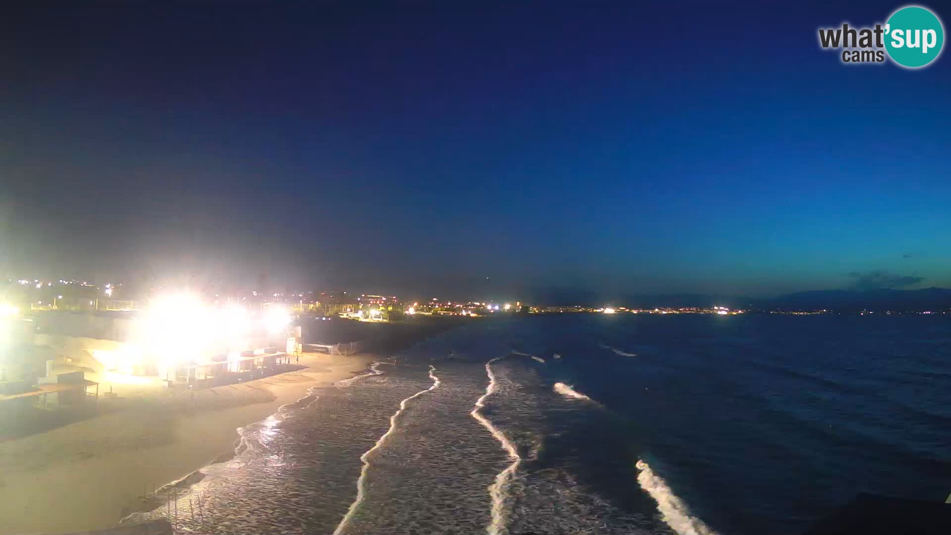 Spletna kamera v živo Cagliarski zaliv – plaža Poetto – Sardinija