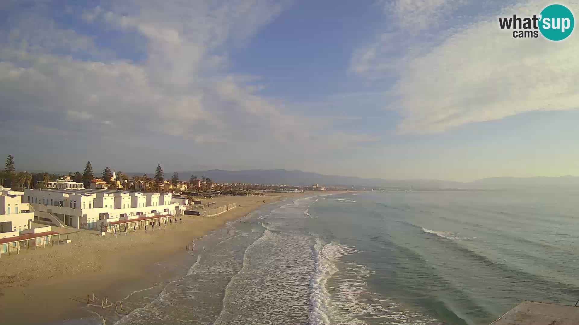 Spletna kamera v živo Cagliarski zaliv – plaža Poetto – Sardinija