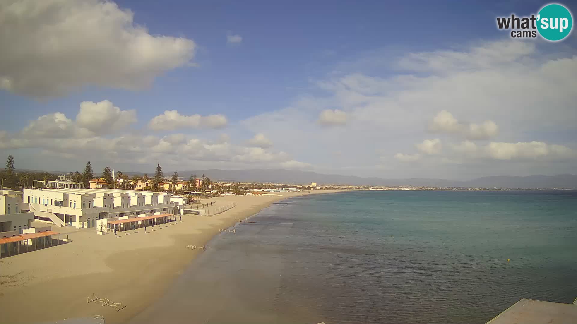 Spletna kamera v živo Cagliarski zaliv – plaža Poetto – Sardinija