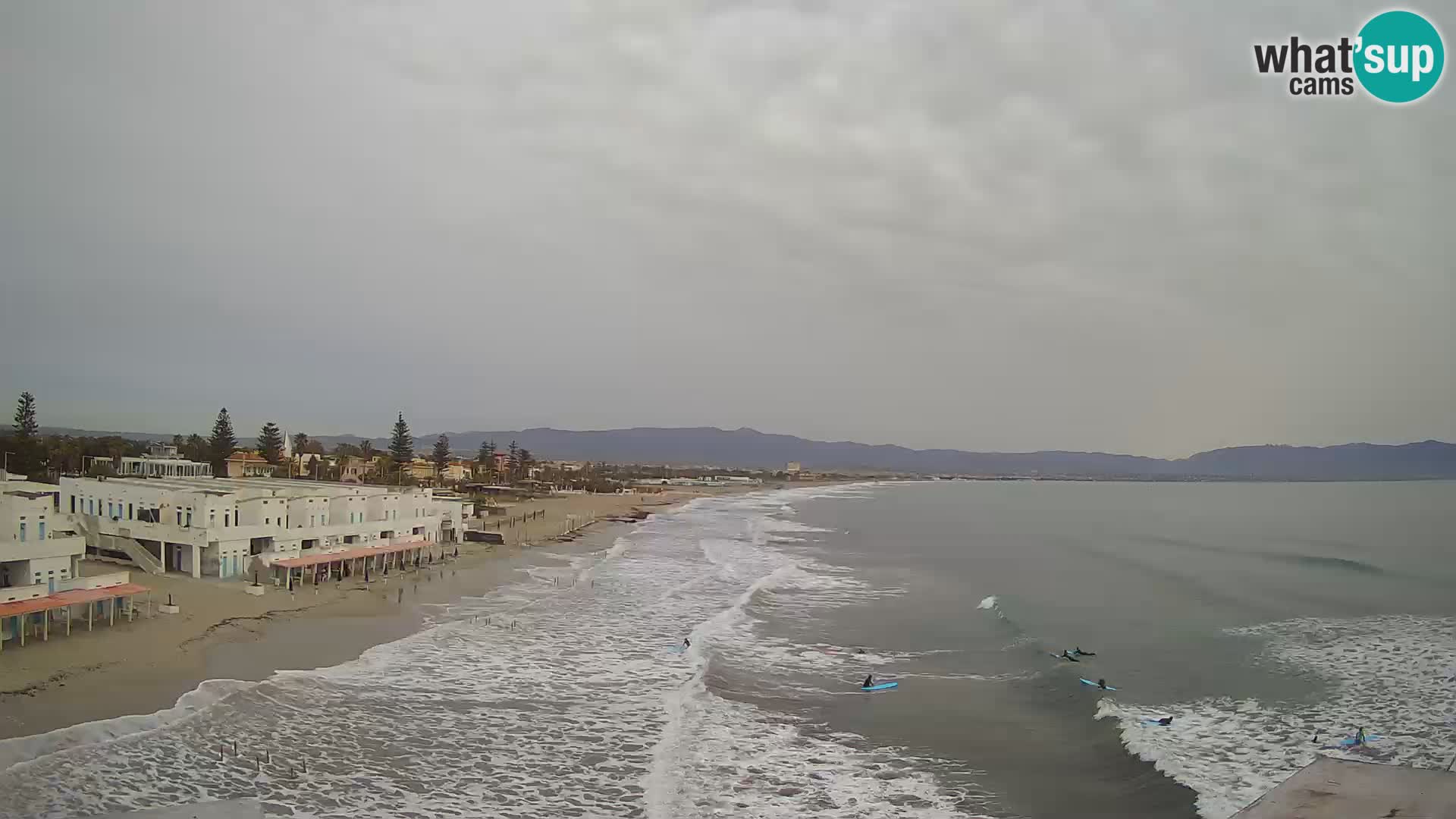 Spletna kamera v živo Cagliarski zaliv – plaža Poetto – Sardinija