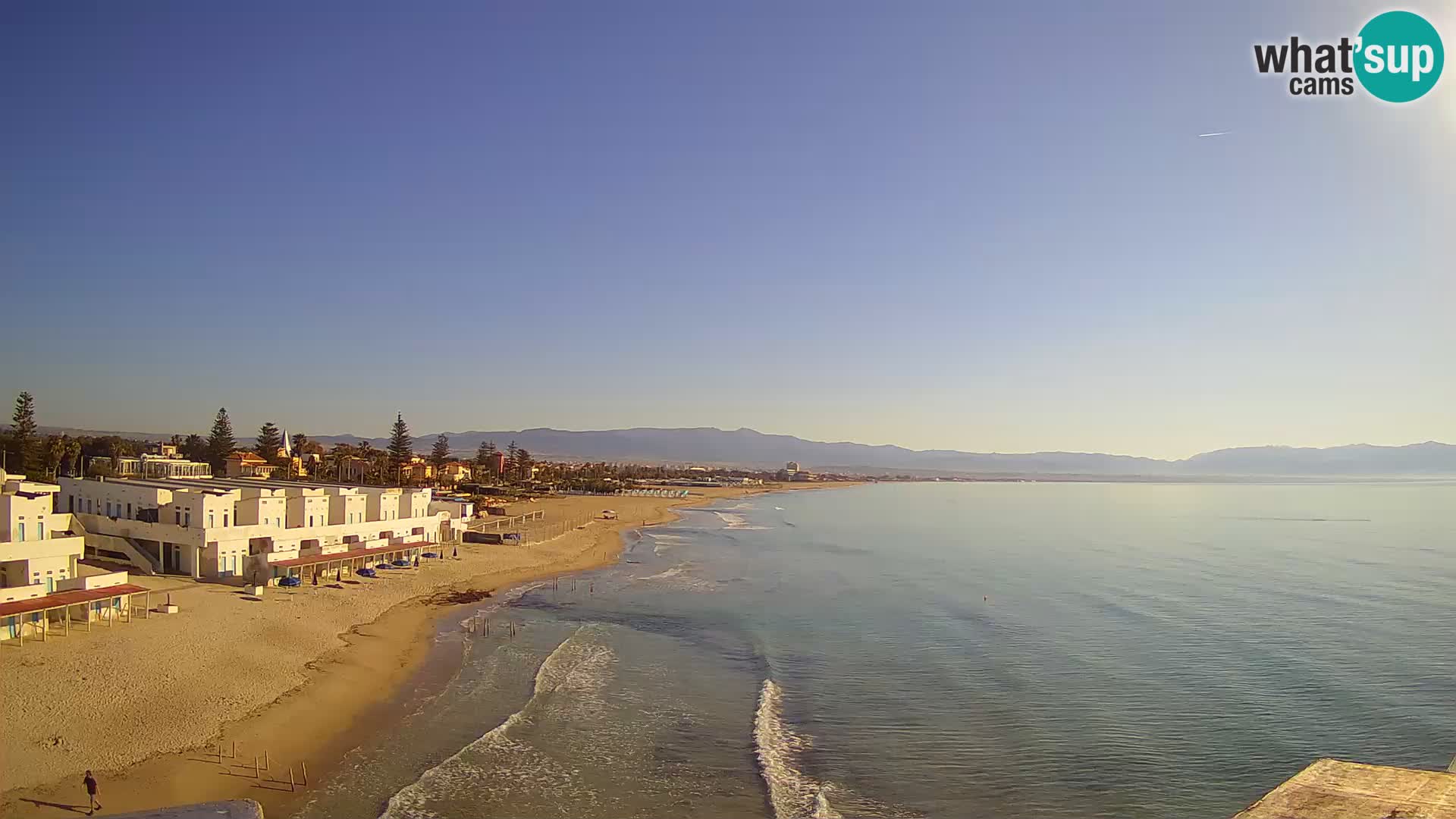 Spletna kamera v živo Cagliarski zaliv – plaža Poetto – Sardinija