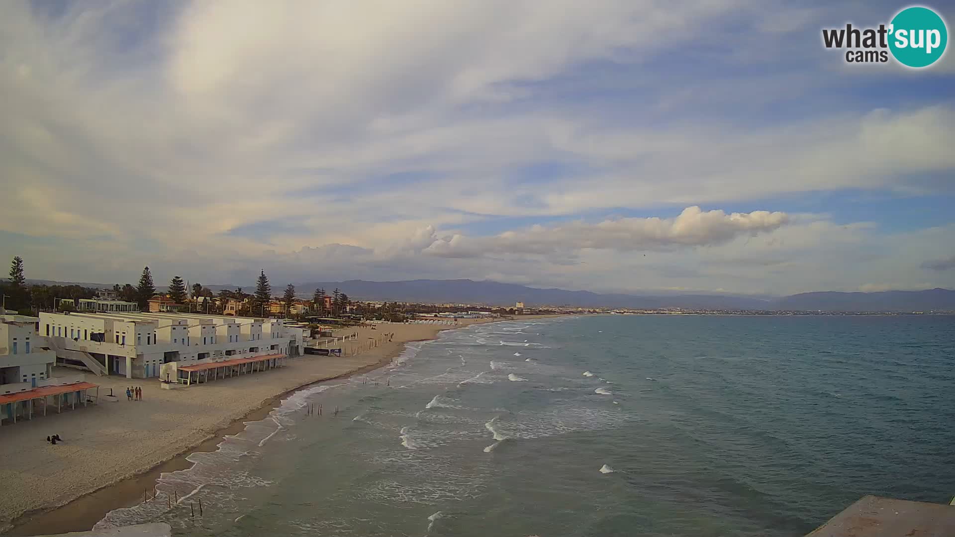 Spletna kamera v živo Cagliarski zaliv – plaža Poetto – Sardinija