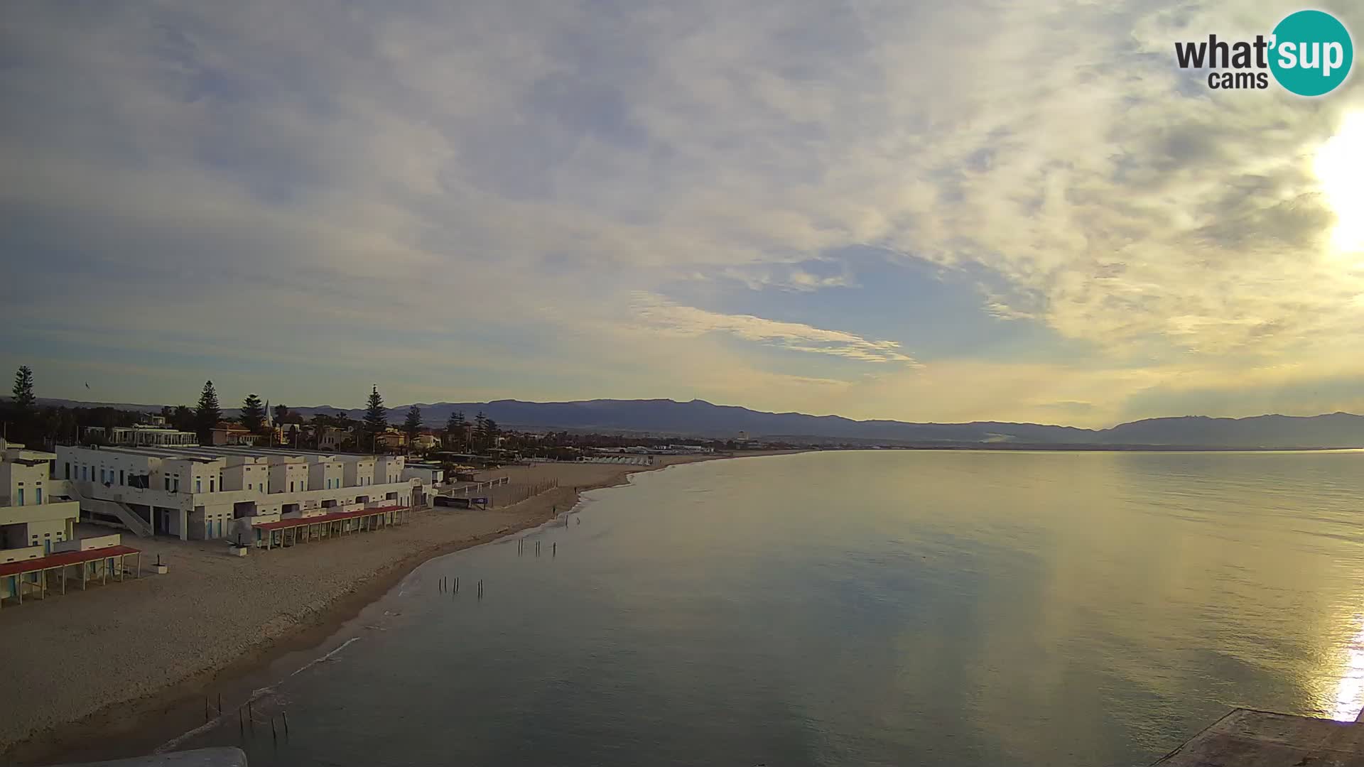 Web kamera uživo Cagliarski zaljev – plaža Poetto – Sardinija