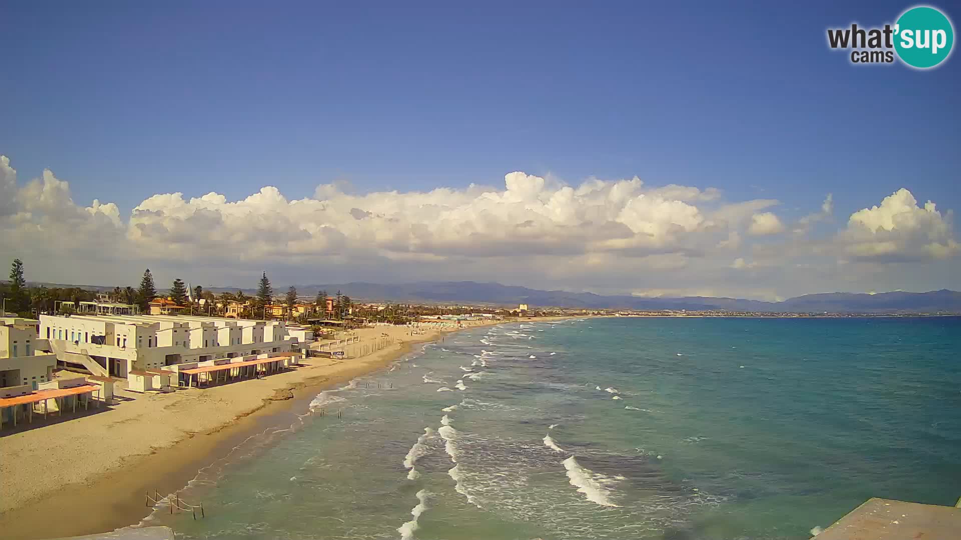 Spletna kamera v živo Cagliarski zaliv – plaža Poetto – Sardinija