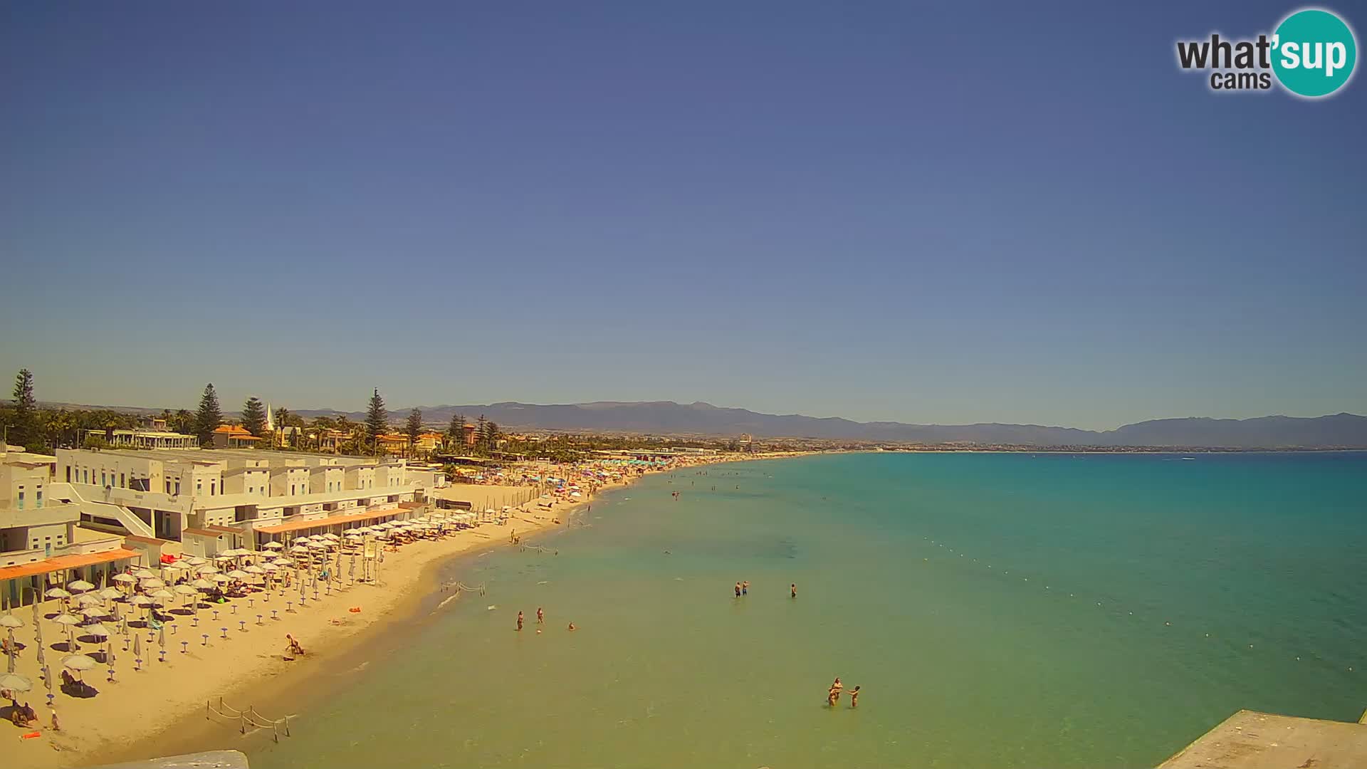 Spletna kamera v živo Cagliarski zaliv – plaža Poetto – Sardinija