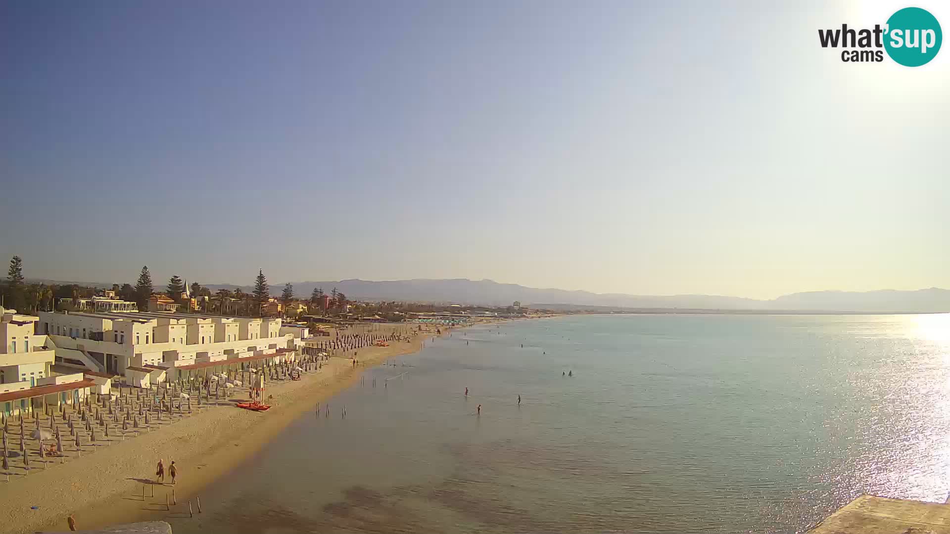 Spletna kamera v živo Cagliarski zaliv – plaža Poetto – Sardinija
