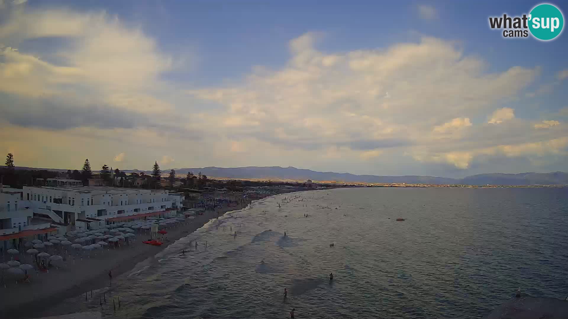 Spletna kamera v živo Cagliarski zaliv – plaža Poetto – Sardinija