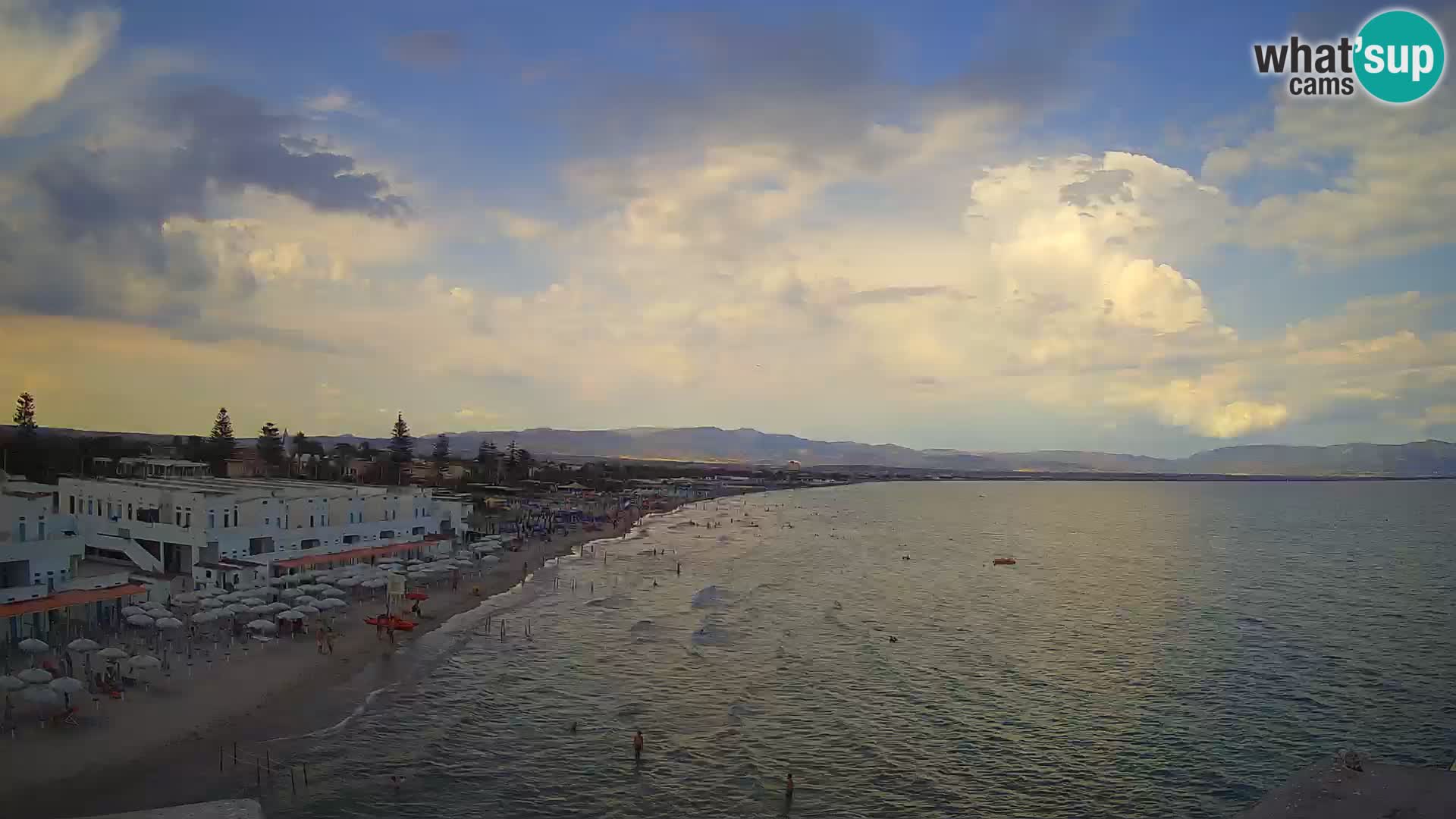Web kamera uživo Cagliarski zaljev – plaža Poetto – Sardinija