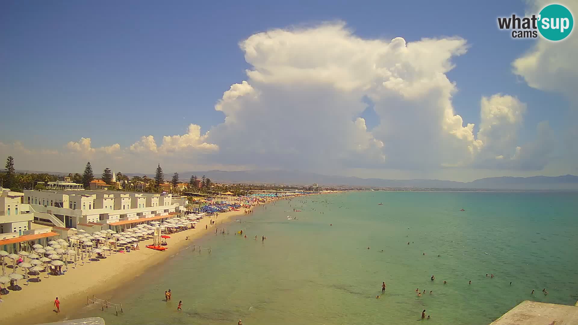 Spletna kamera v živo Cagliarski zaliv – plaža Poetto – Sardinija