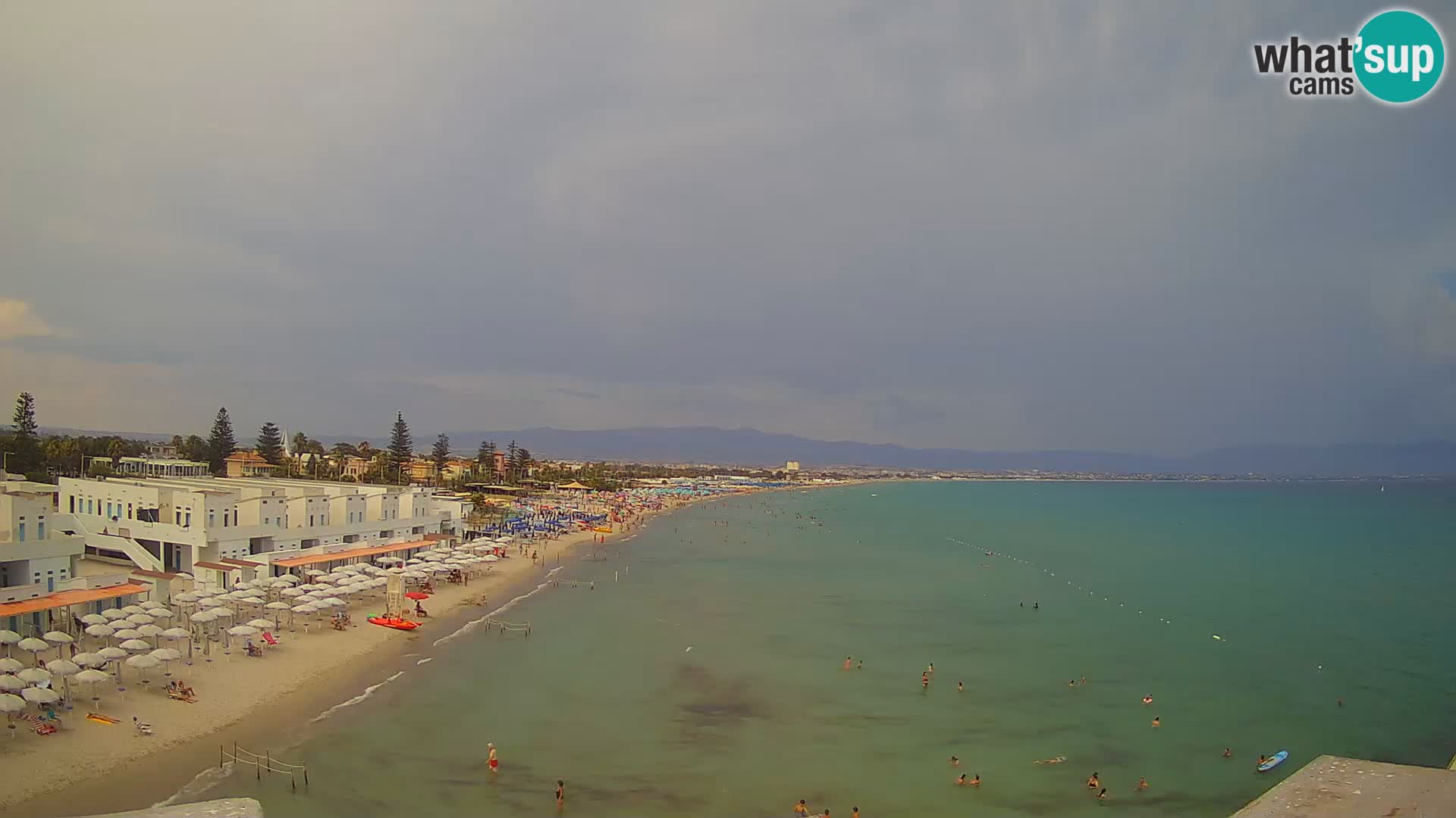 Spletna kamera v živo Cagliarski zaliv – plaža Poetto – Sardinija