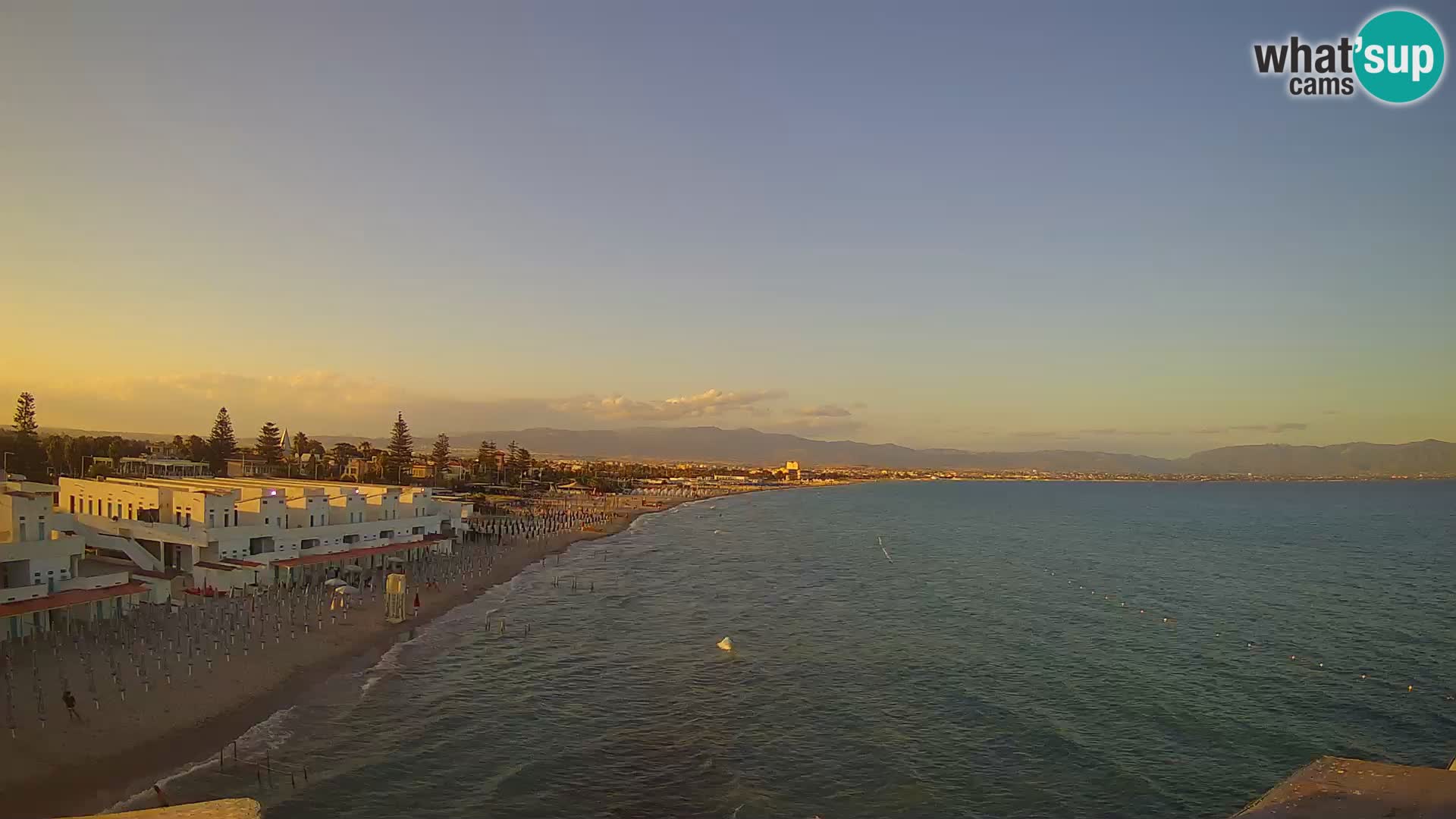Web kamera uživo Cagliarski zaljev – plaža Poetto – Sardinija