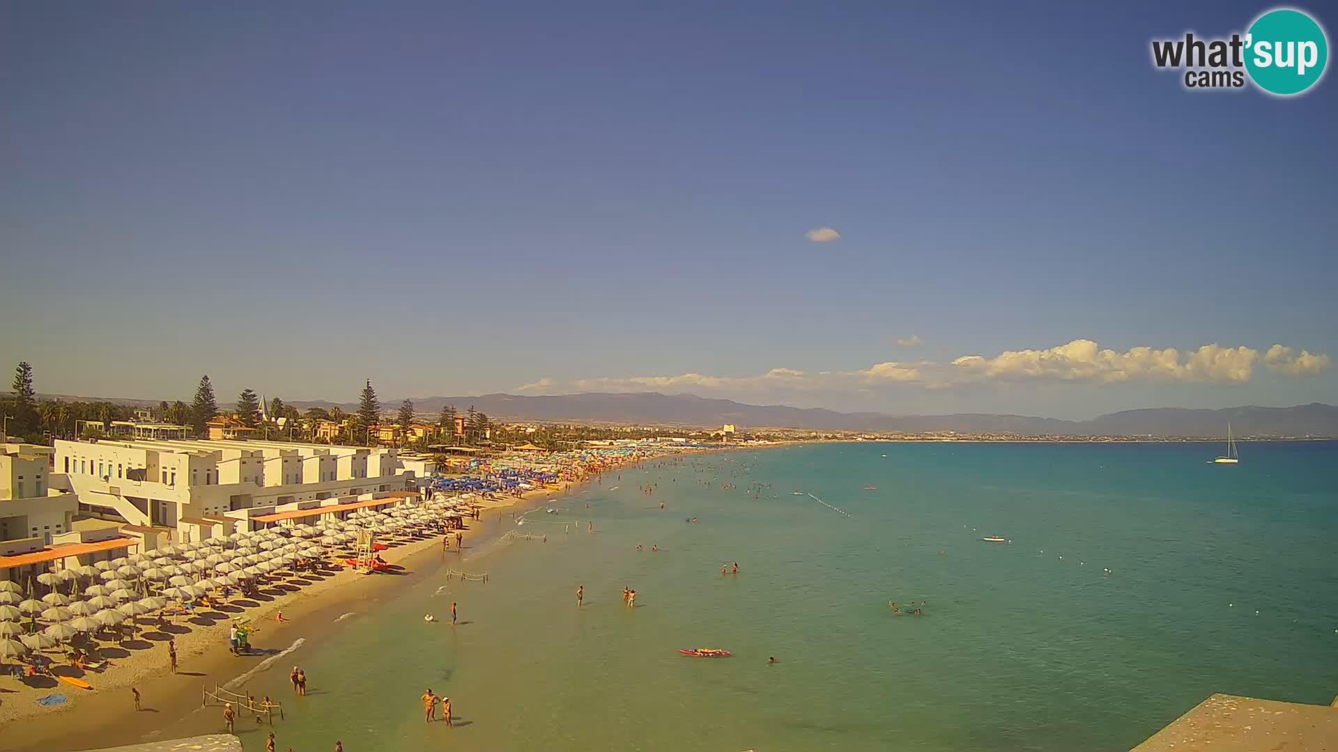 Spletna kamera v živo Cagliarski zaliv – plaža Poetto – Sardinija