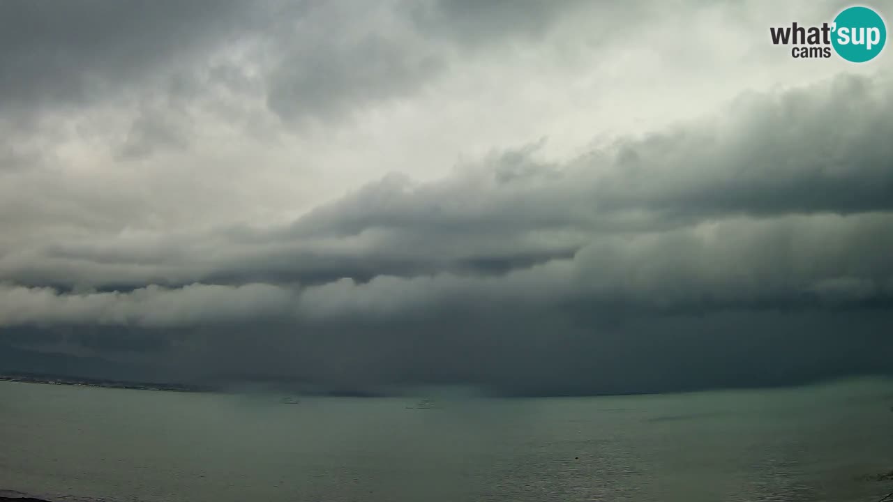 Spletna kamera Cagliari Windsurf Club – Pogled v živo s plaže Poetto