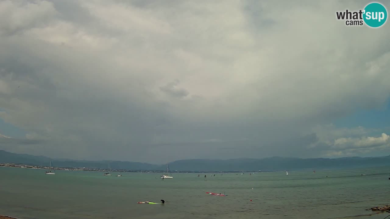Spletna kamera Cagliari Windsurf Club – Pogled v živo s plaže Poetto