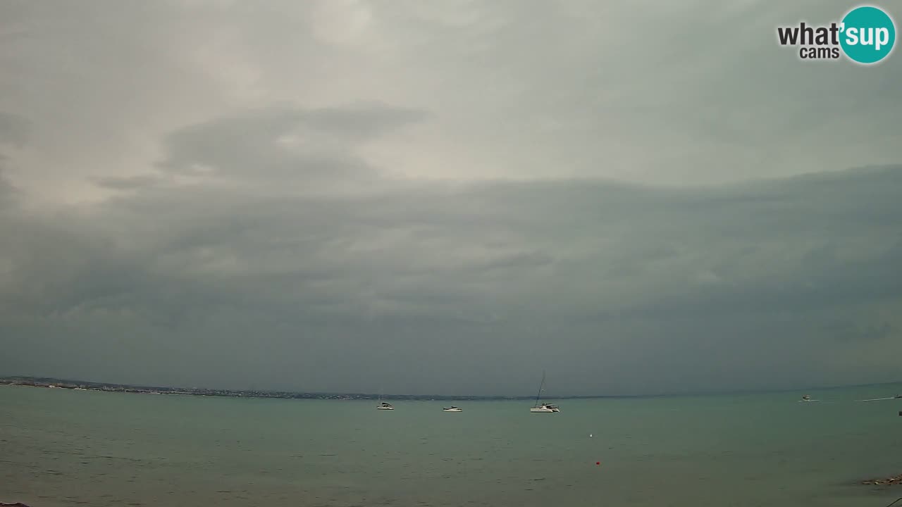 Spletna kamera Cagliari Windsurf Club – Pogled v živo s plaže Poetto