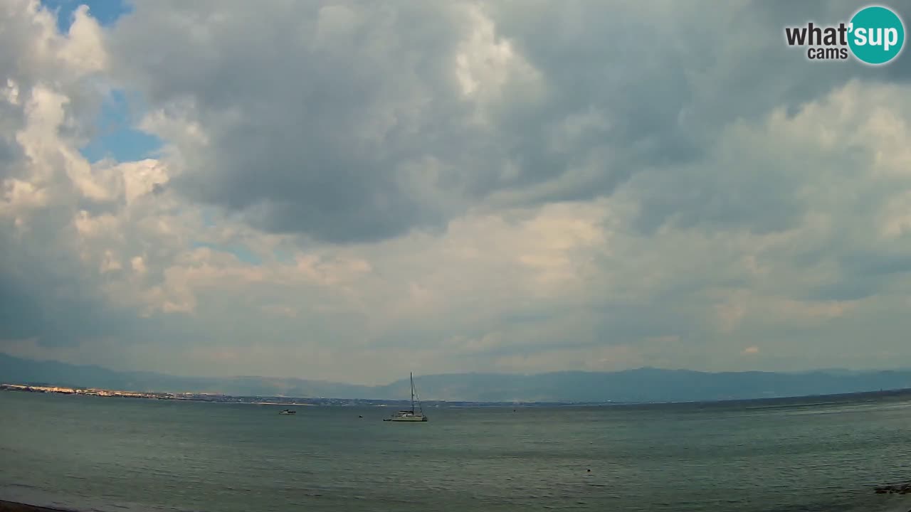 Spletna kamera Cagliari Windsurf Club – Pogled v živo s plaže Poetto