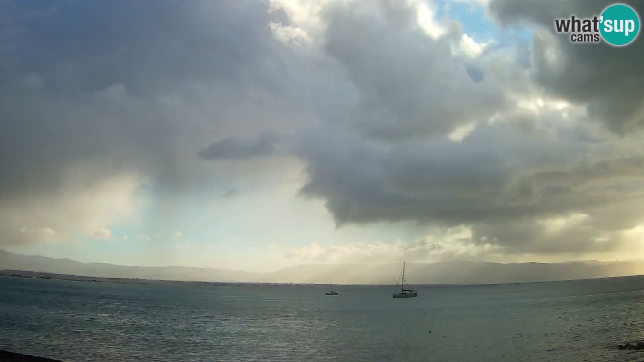 Spletna kamera Cagliari Windsurf Club – Pogled v živo s plaže Poetto
