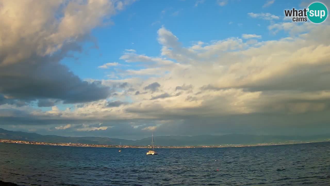 Spletna kamera Cagliari Windsurf Club – Pogled v živo s plaže Poetto