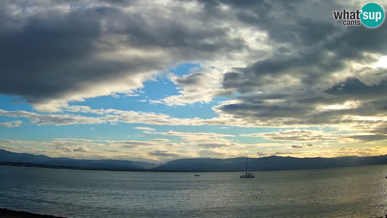 Spletna kamera Cagliari Windsurf Club – Pogled v živo s plaže Poetto