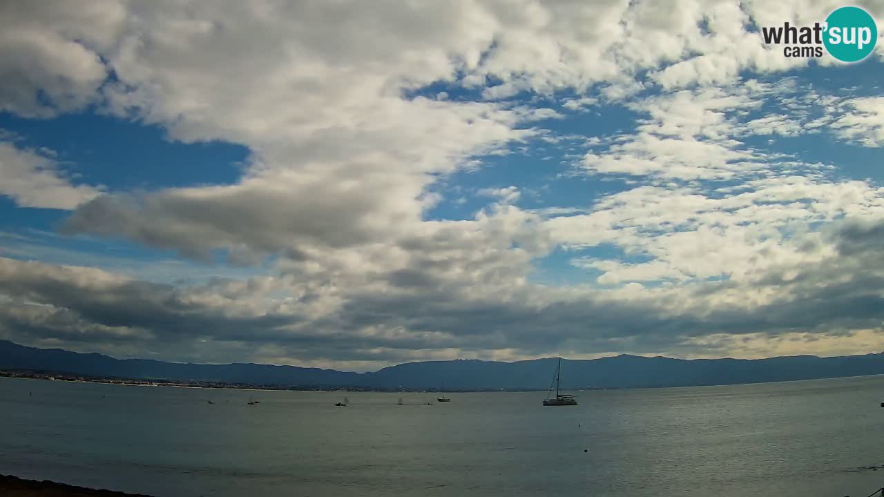 Spletna kamera Cagliari Windsurf Club – Pogled v živo s plaže Poetto